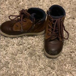 Boys zip up/lace up boots